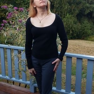 BISOU BISOU Black Silk-blend U-neck Sweater sz L